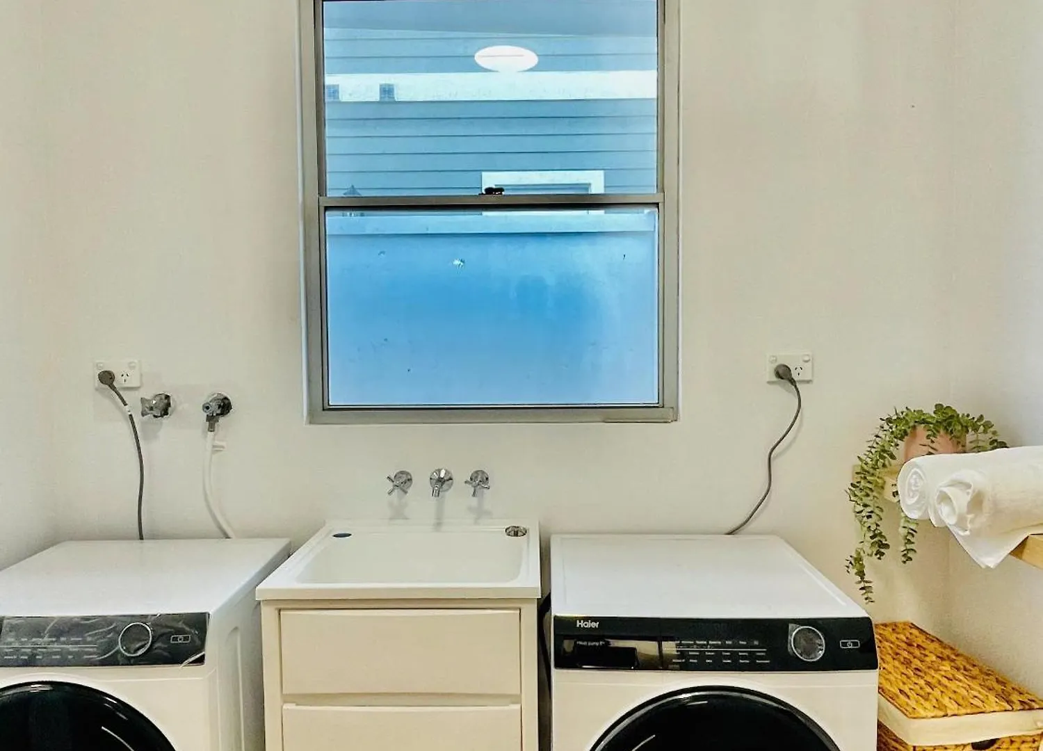 Waterfront Home In Heart Of Surfers Paradise Gold Coast